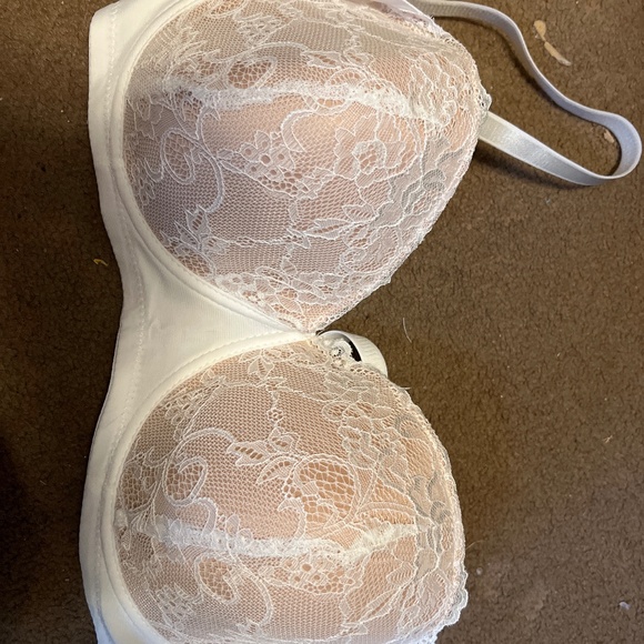 Bra - Picture 1 of 2